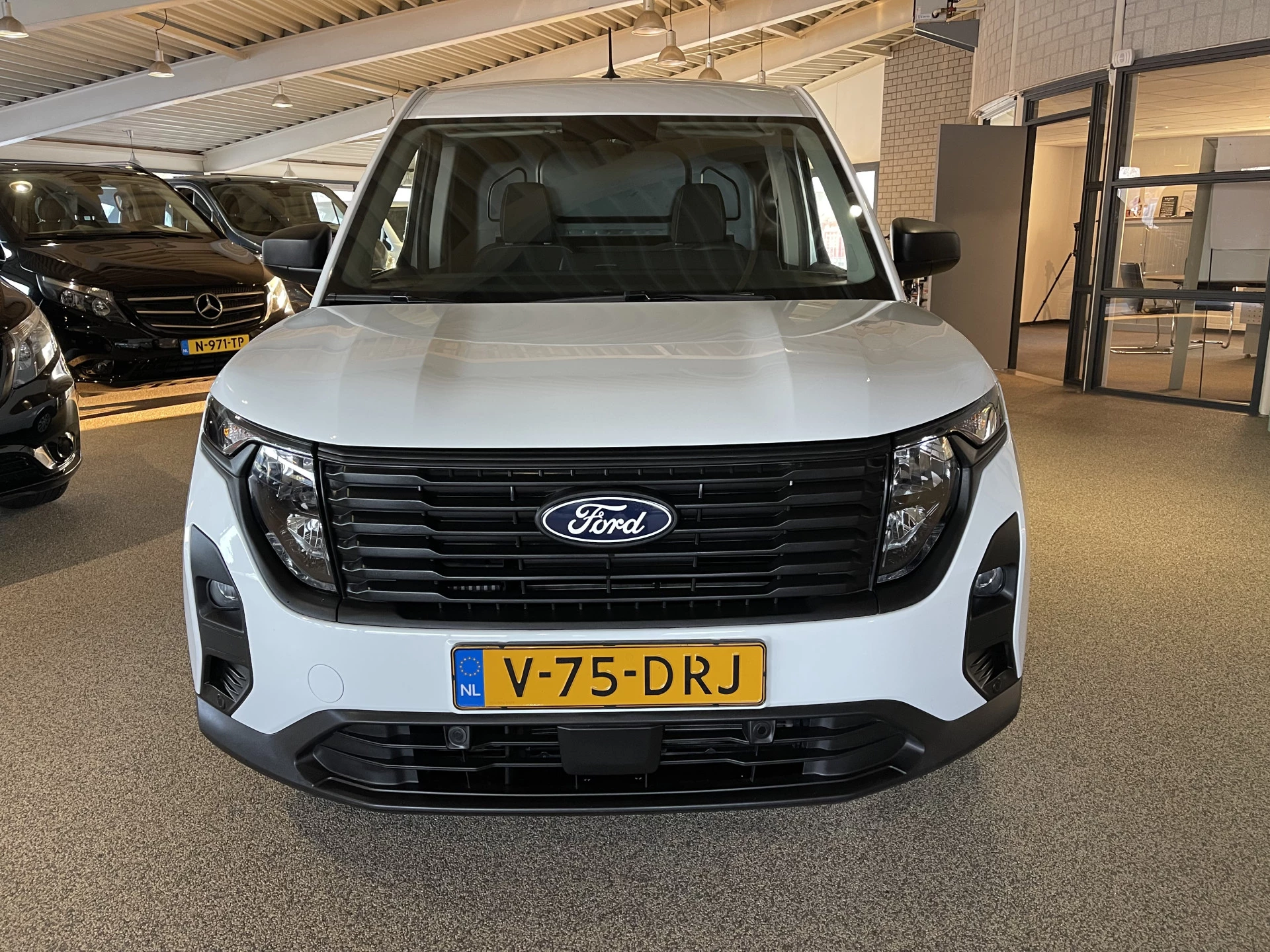 Hoofdafbeelding Ford Transit Courier