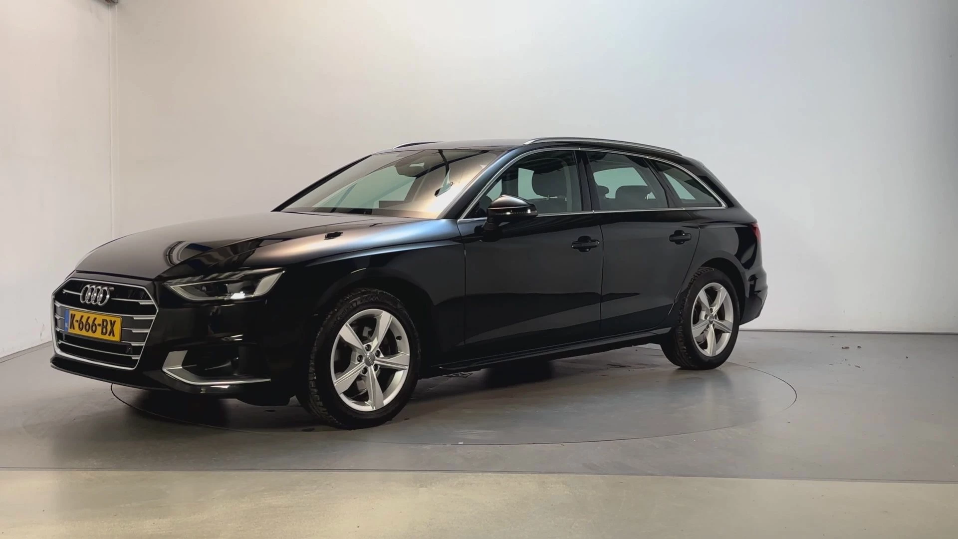 Hoofdafbeelding Audi A4