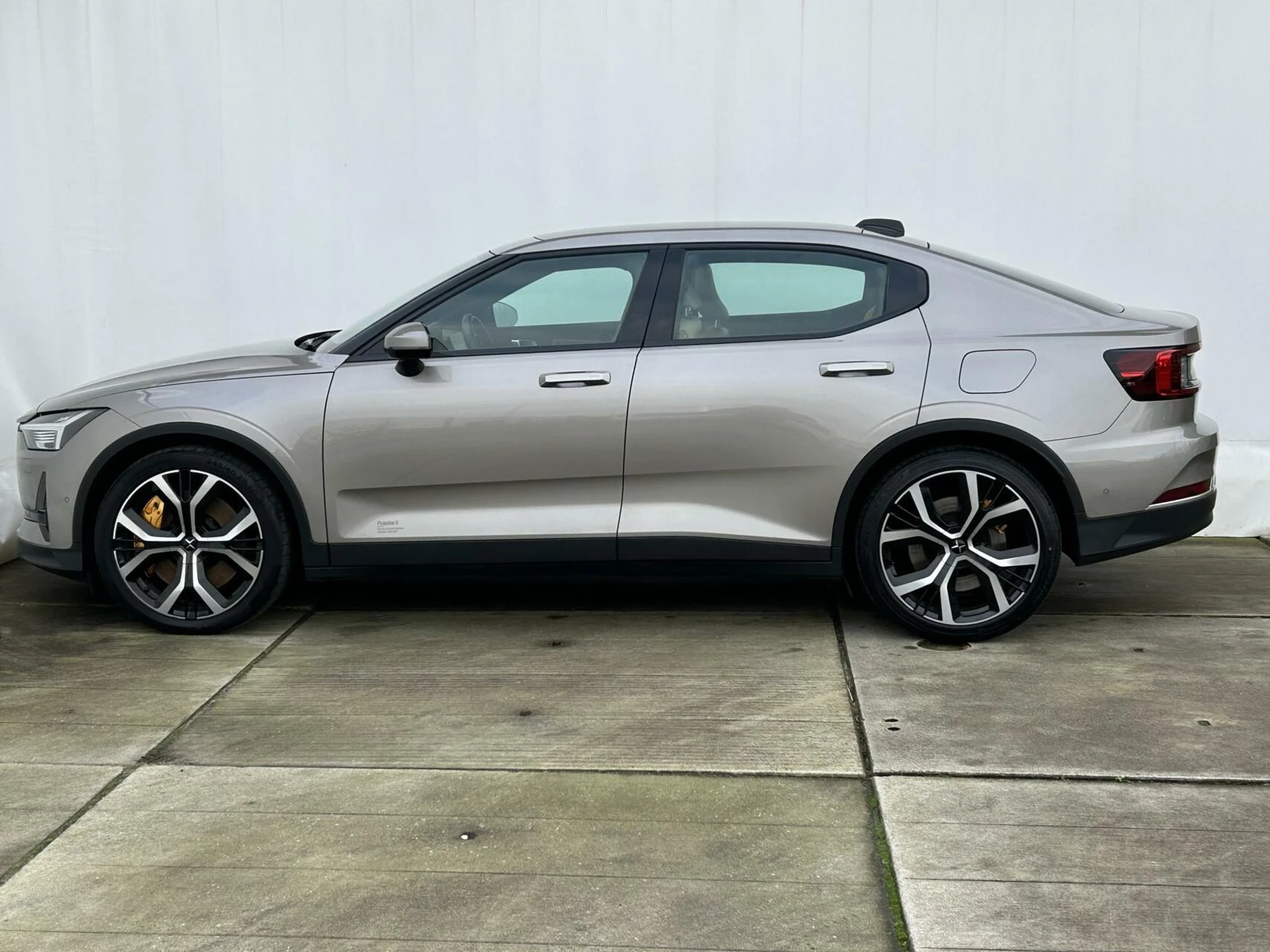 Hoofdafbeelding Polestar 2