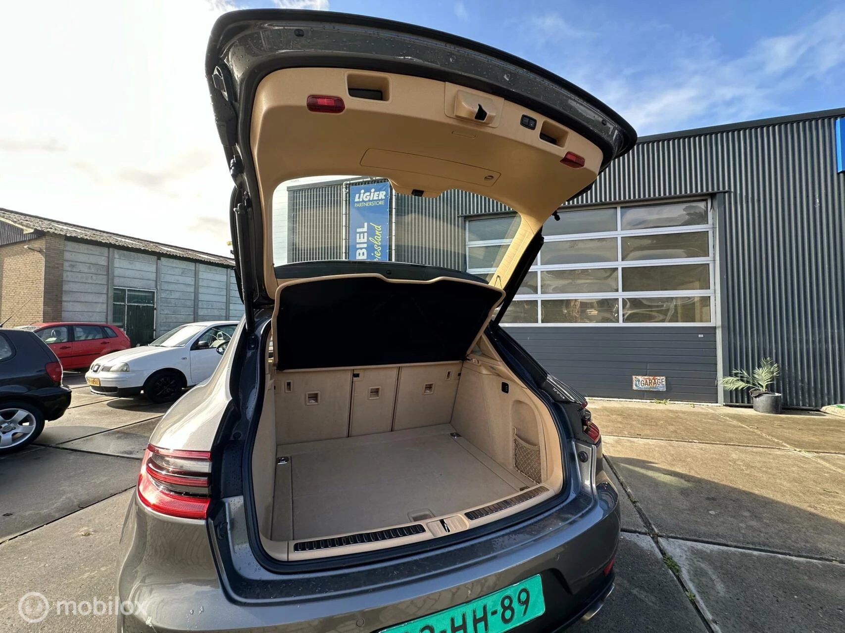 Hoofdafbeelding Porsche Macan