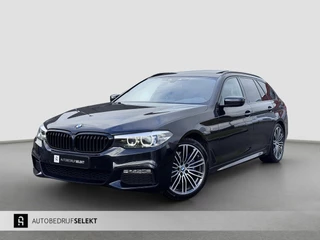 BMW 5-serie Touring 530i xDrive M-Sport | Pano | Trekhaak | Harman Kardon | Carplay | Camera | DAB+ | 350pk | Navigatie Pro |
