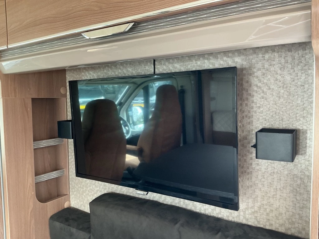 Hoofdafbeelding Bürstner Ixeo Bt6801