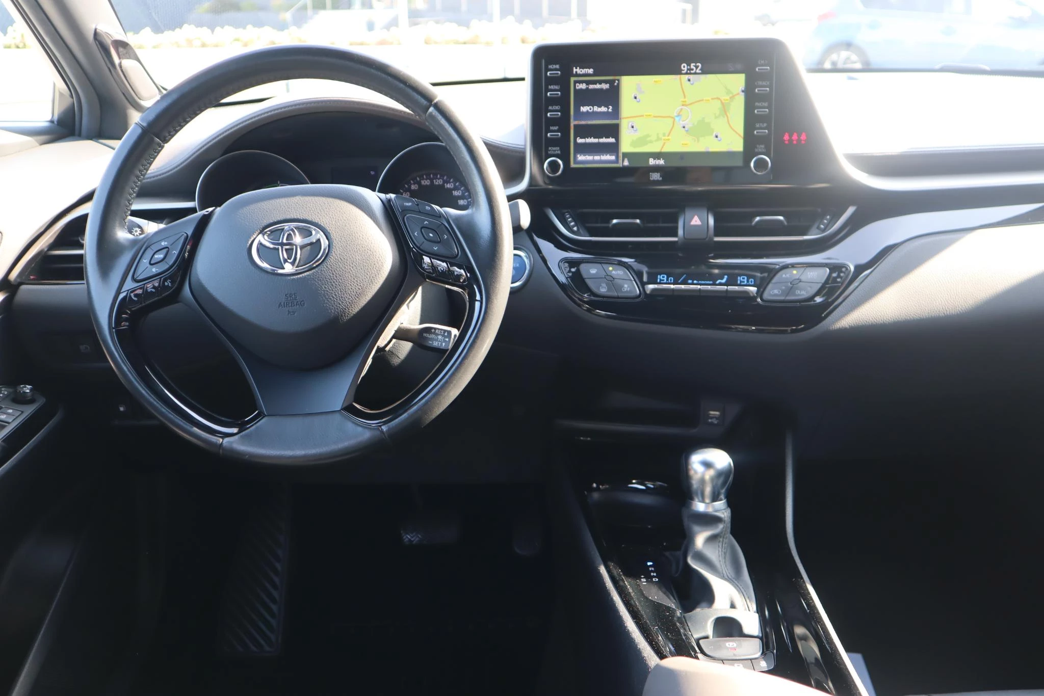 Hoofdafbeelding Toyota C-HR