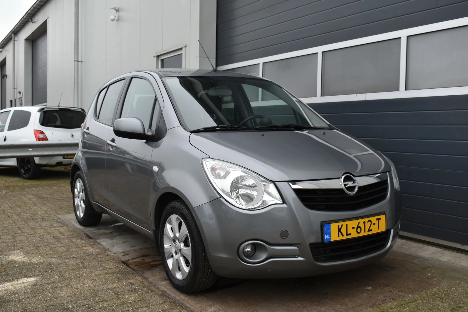 Hoofdafbeelding Opel Agila