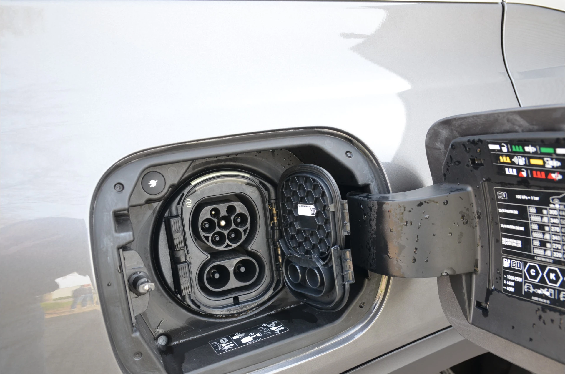 Hoofdafbeelding Mercedes-Benz EQB