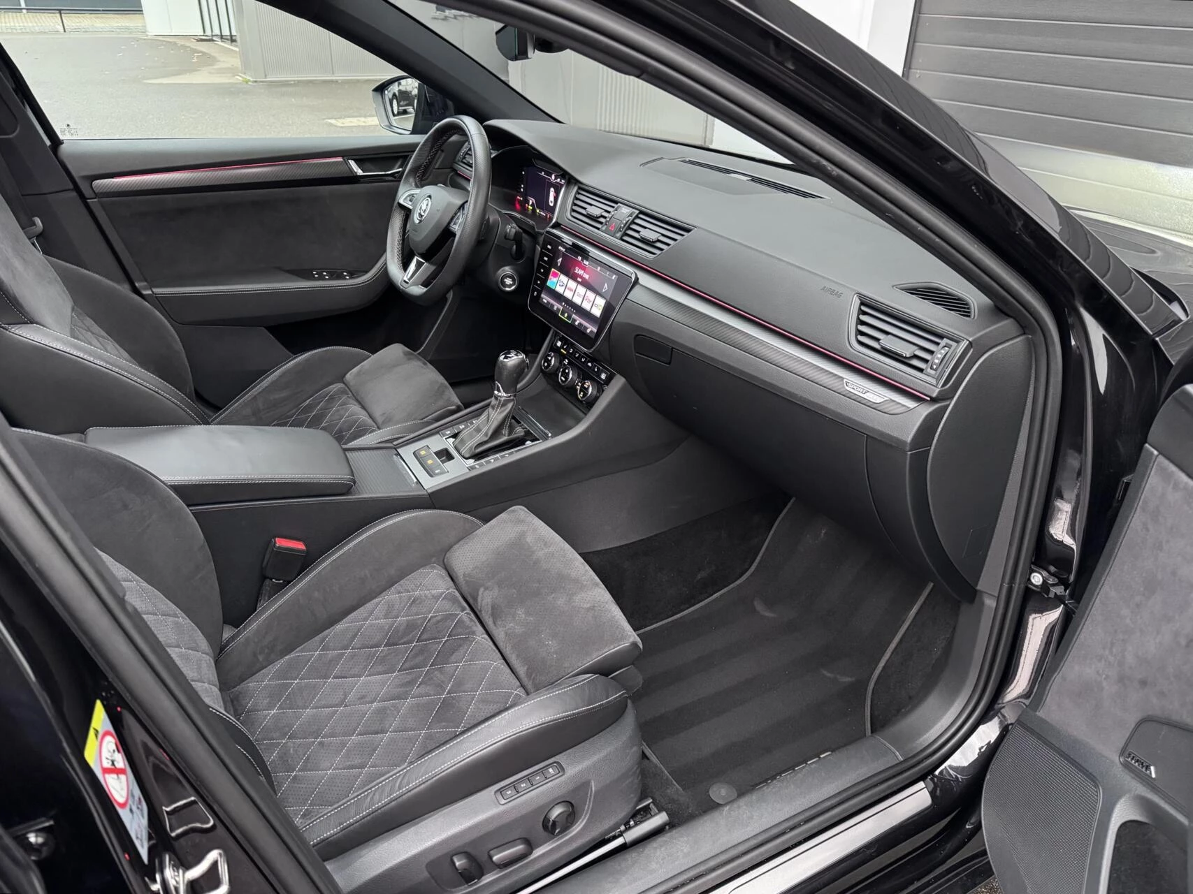 Hoofdafbeelding Škoda Superb