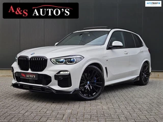 Hoofdafbeelding BMW X5 BMW X5 xDrive45e 395pk M-Sport Luchtvering Panodak 360camera Acc Virtual cockpit Headup Memory stoelen Sfeerverlichting