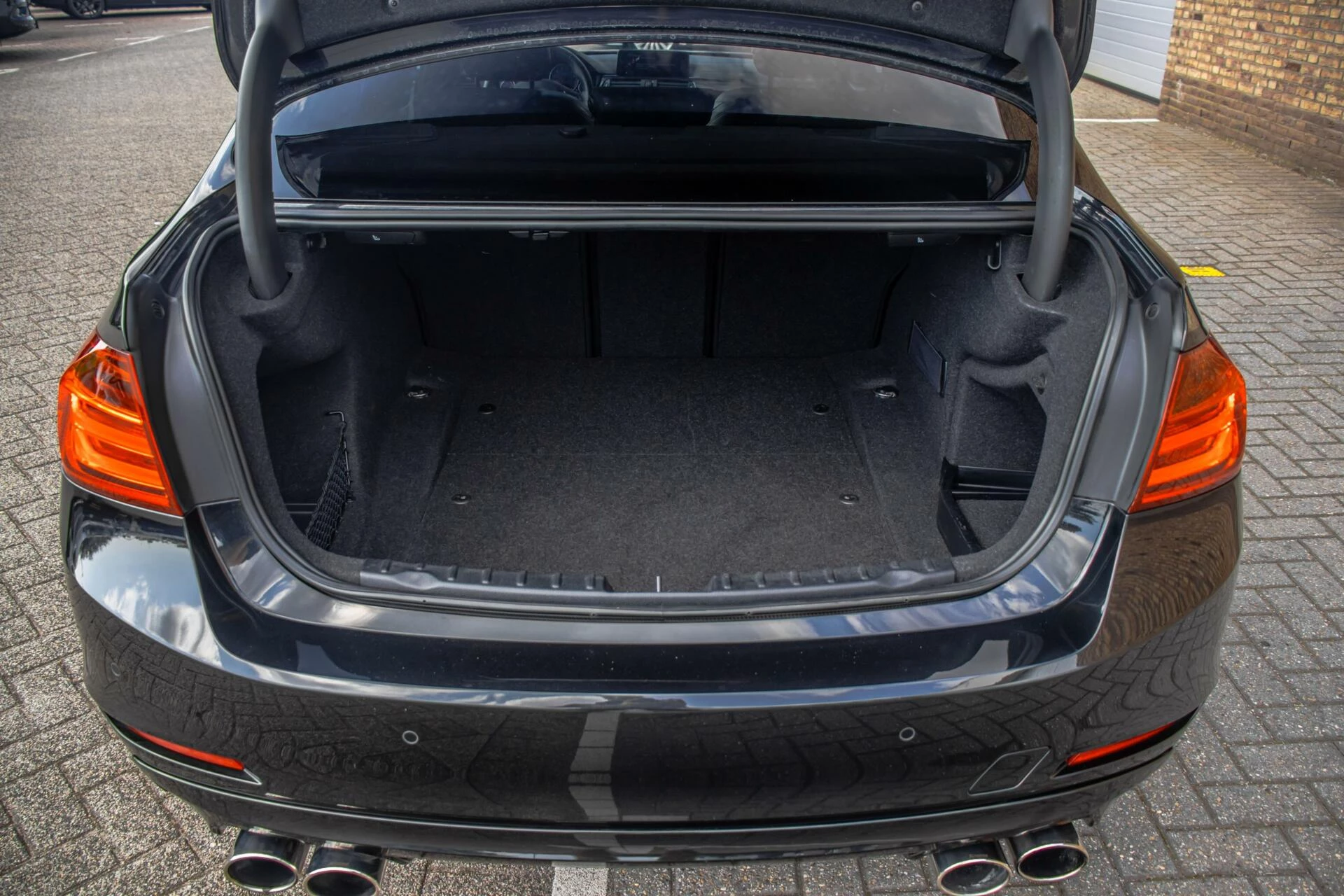 Hoofdafbeelding Alpina B3