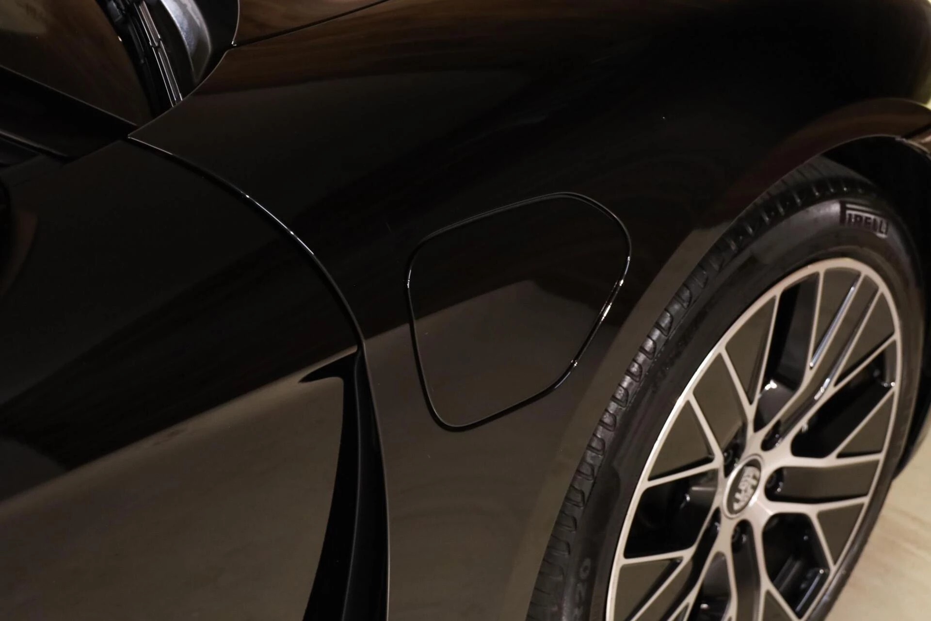 Hoofdafbeelding Porsche Taycan