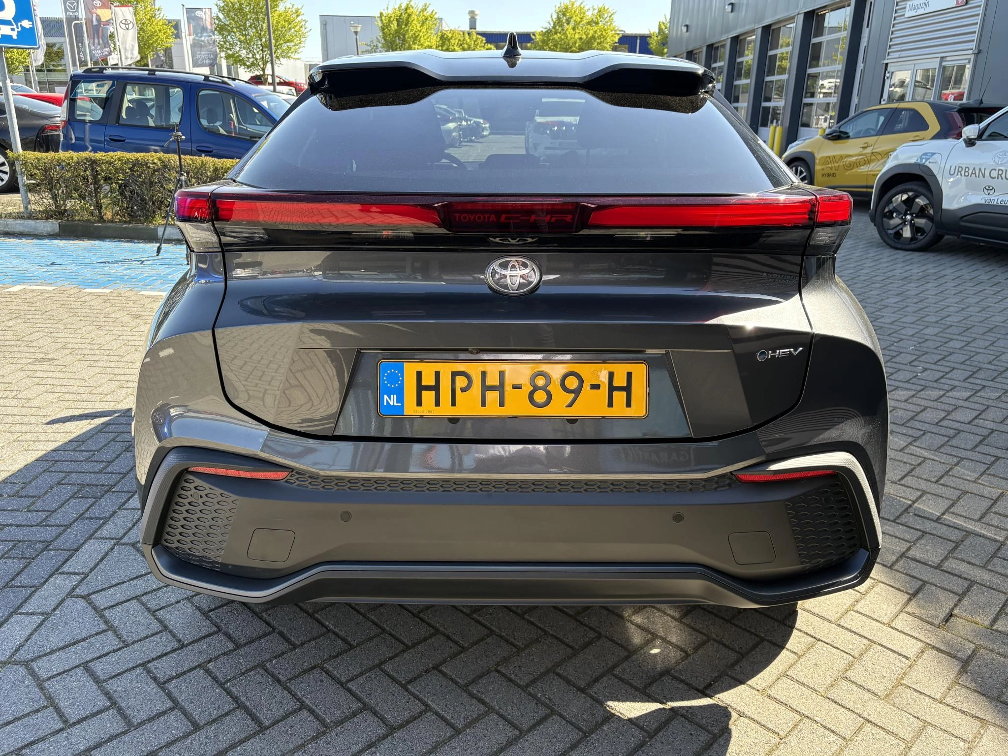 Hoofdafbeelding Toyota C-HR