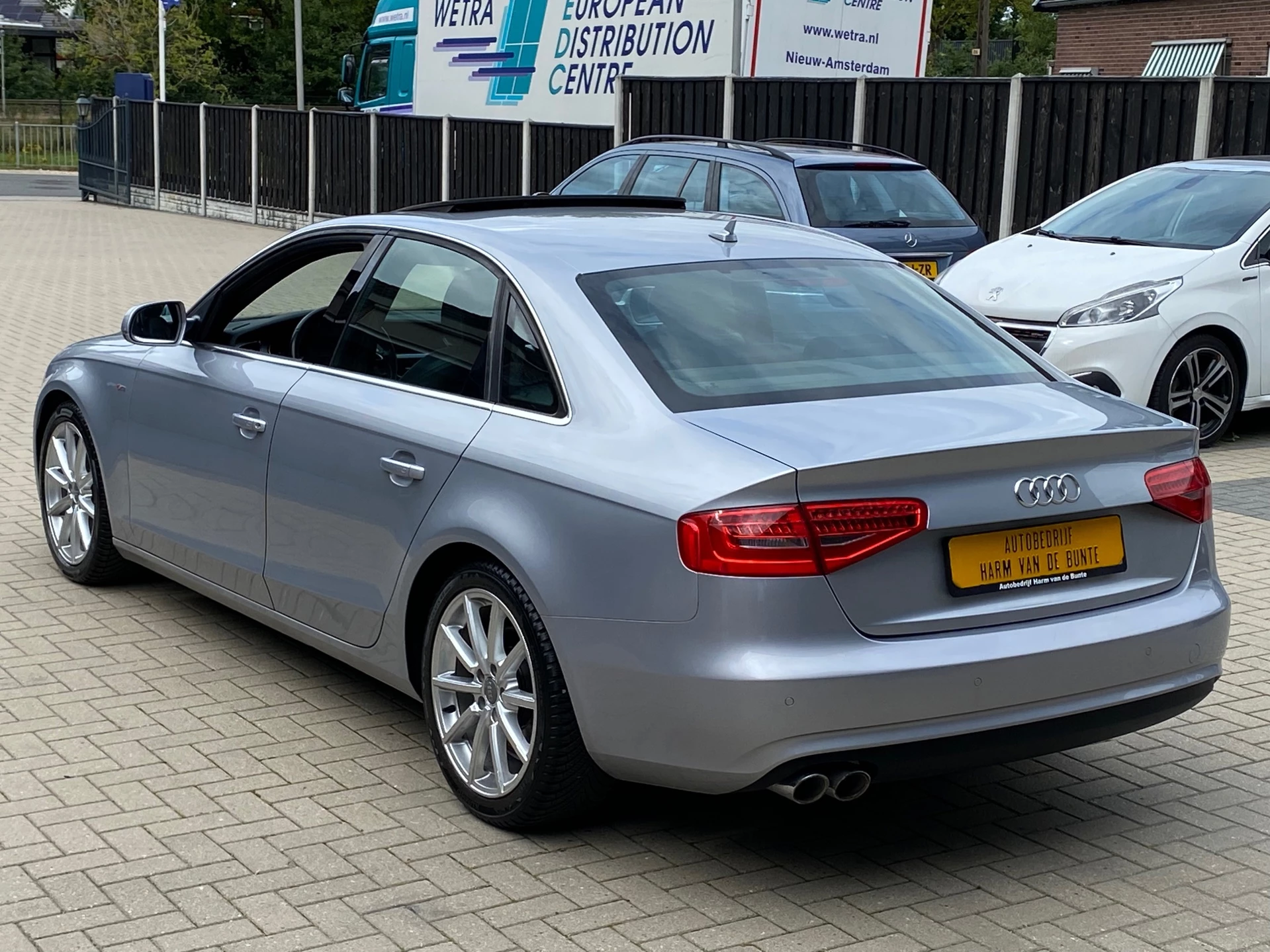 Hoofdafbeelding Audi A4