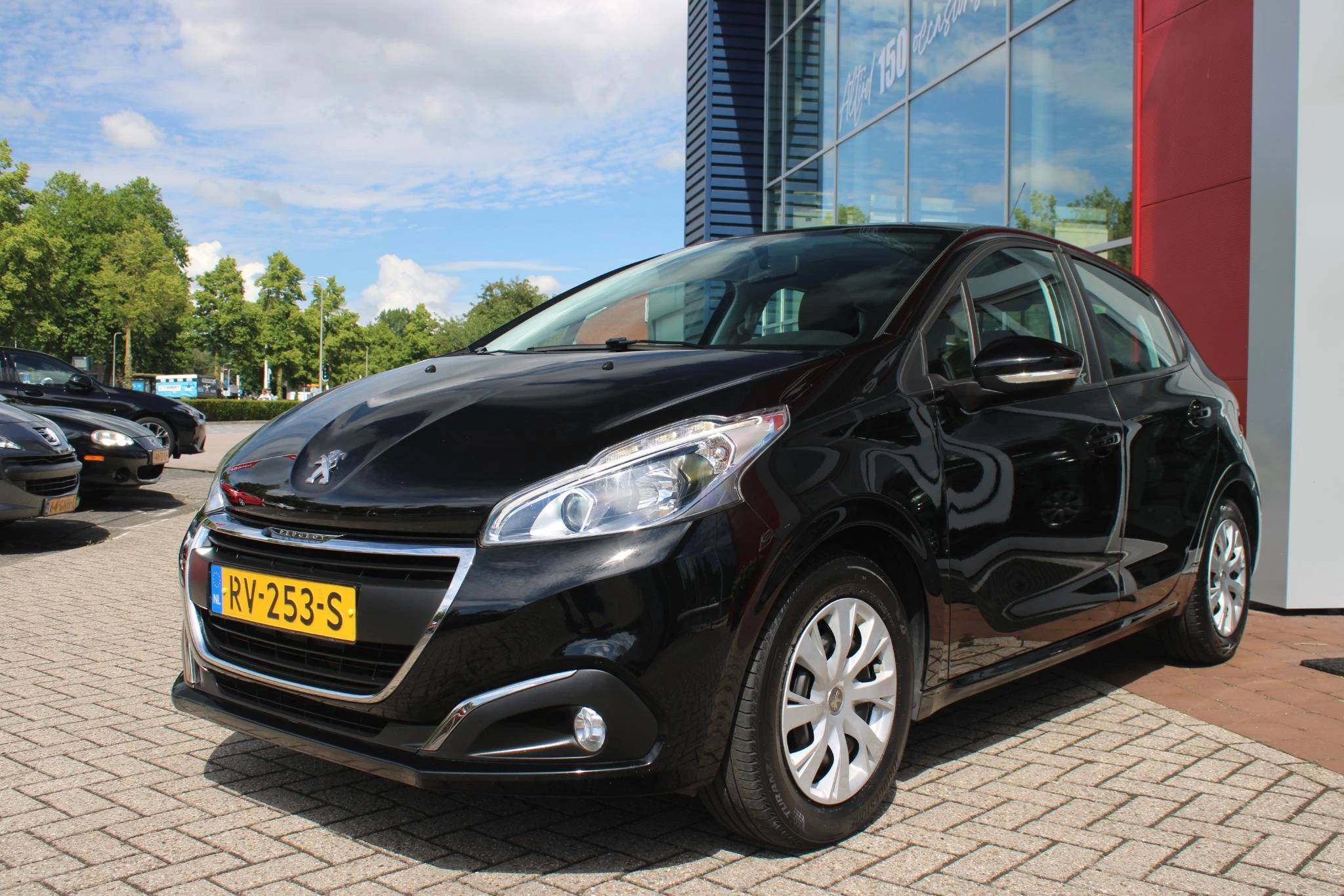 Hoofdafbeelding Peugeot 208