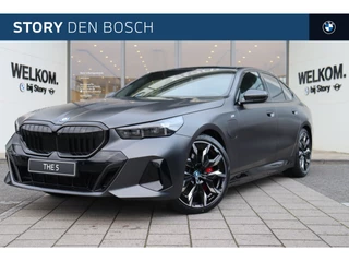 Hoofdafbeelding BMW 5 Serie BMW 5 Serie 550e xDrive High Executive M Sport Automaat / Panoramadak / Trekhaak / Adaptief onderstel professional / Bowers & Wilkins  / Stoelventilatie / Parking Assistant Plus
