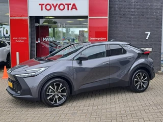 Toyota C-HR HYBRID 140 FIRST EDITION 360GR-CAMERA APPLE/ANDROID GROOT-NAVI PRIVACY-GLASS 18"LMV LED-PAKKET KEYLESS