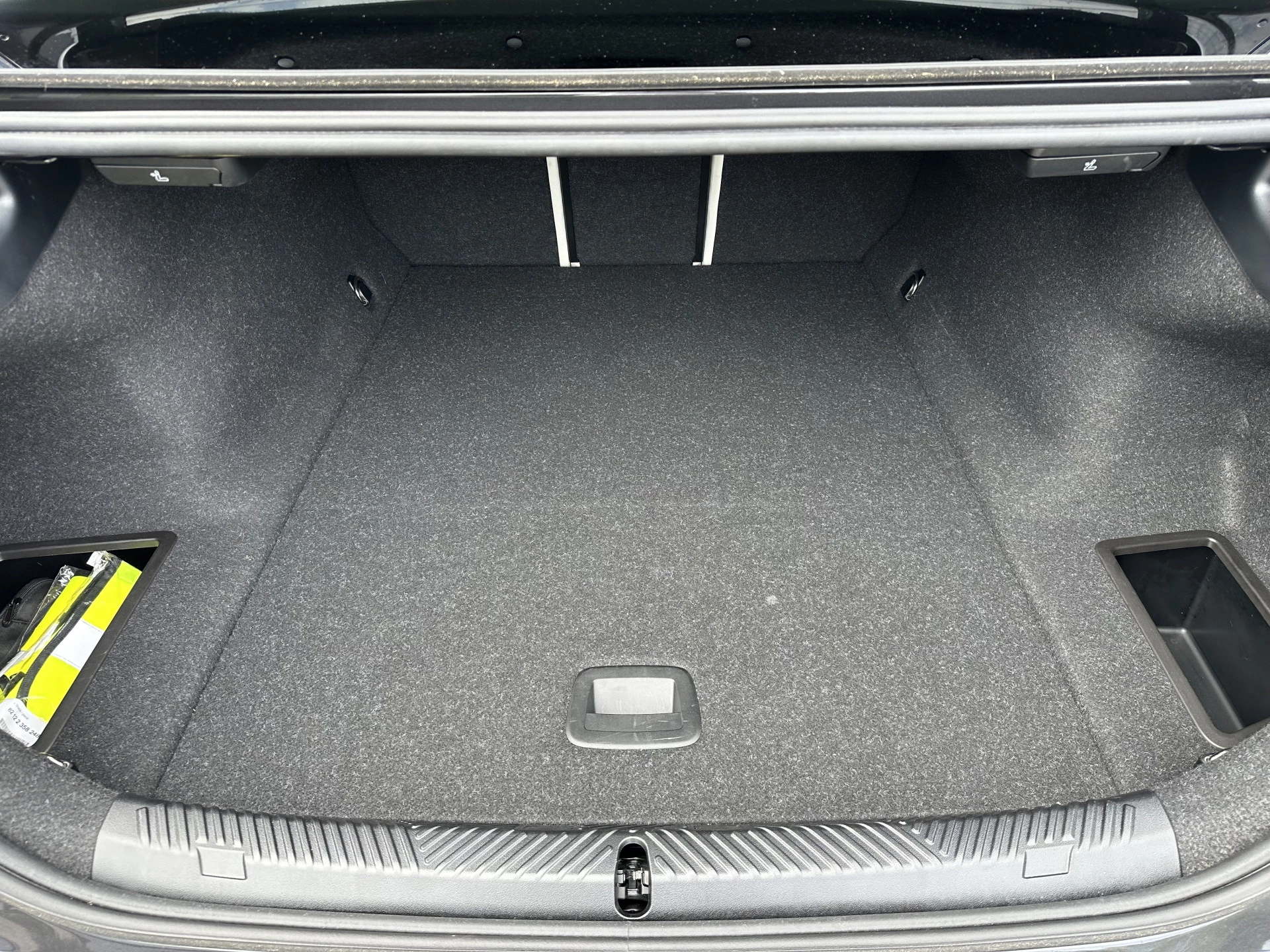 Hoofdafbeelding BMW i5