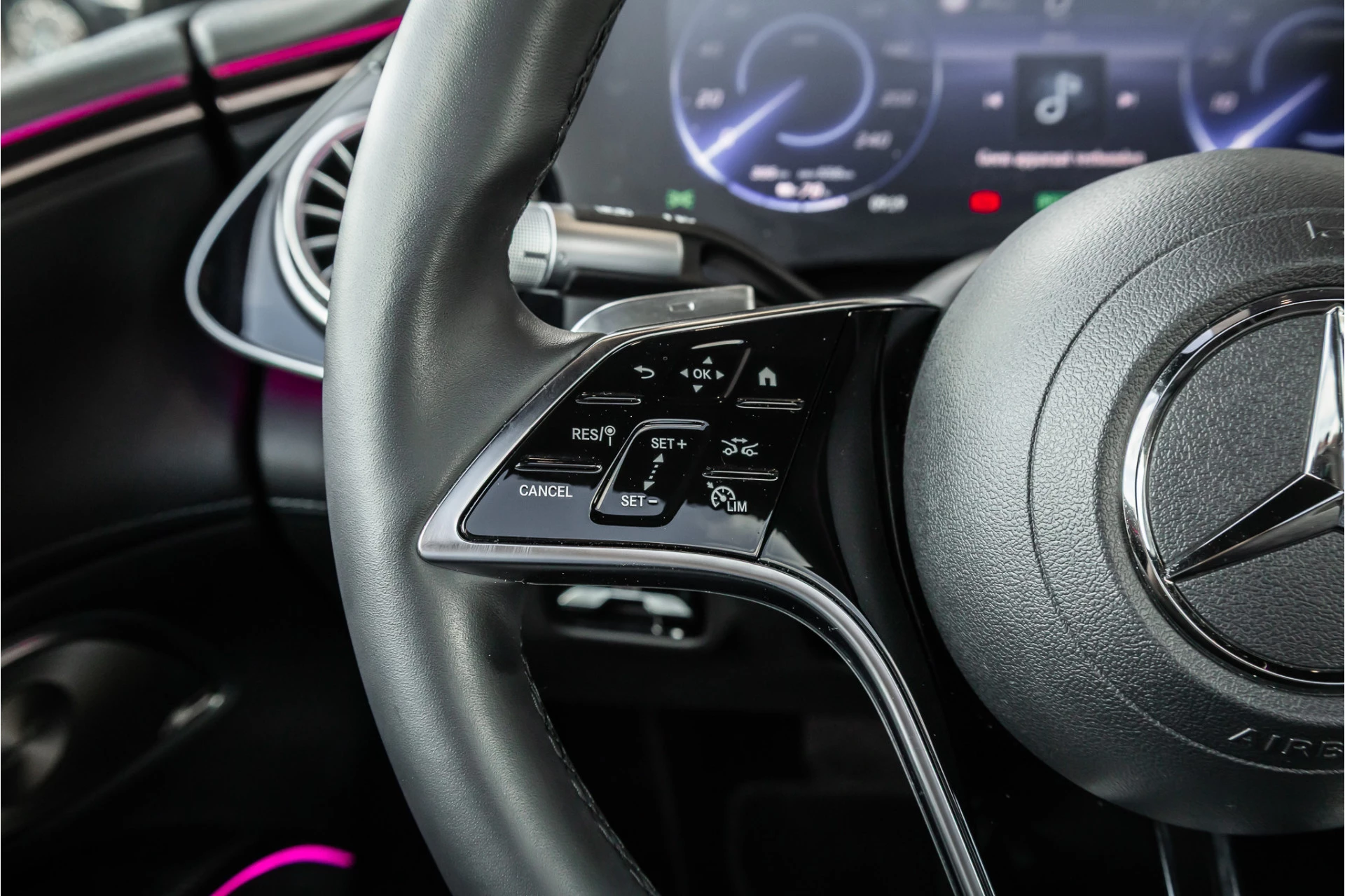 Hoofdafbeelding Mercedes-Benz EQS