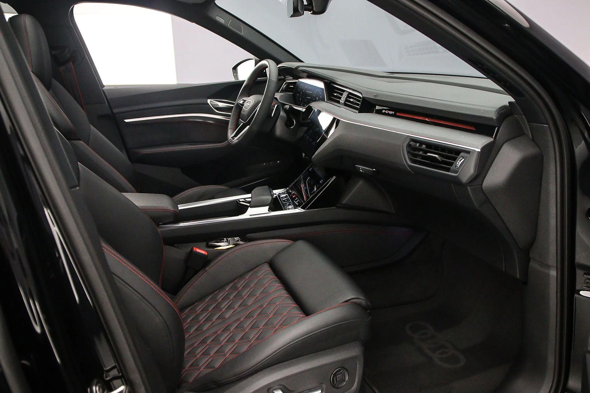 Hoofdafbeelding Audi Q8 e-tron