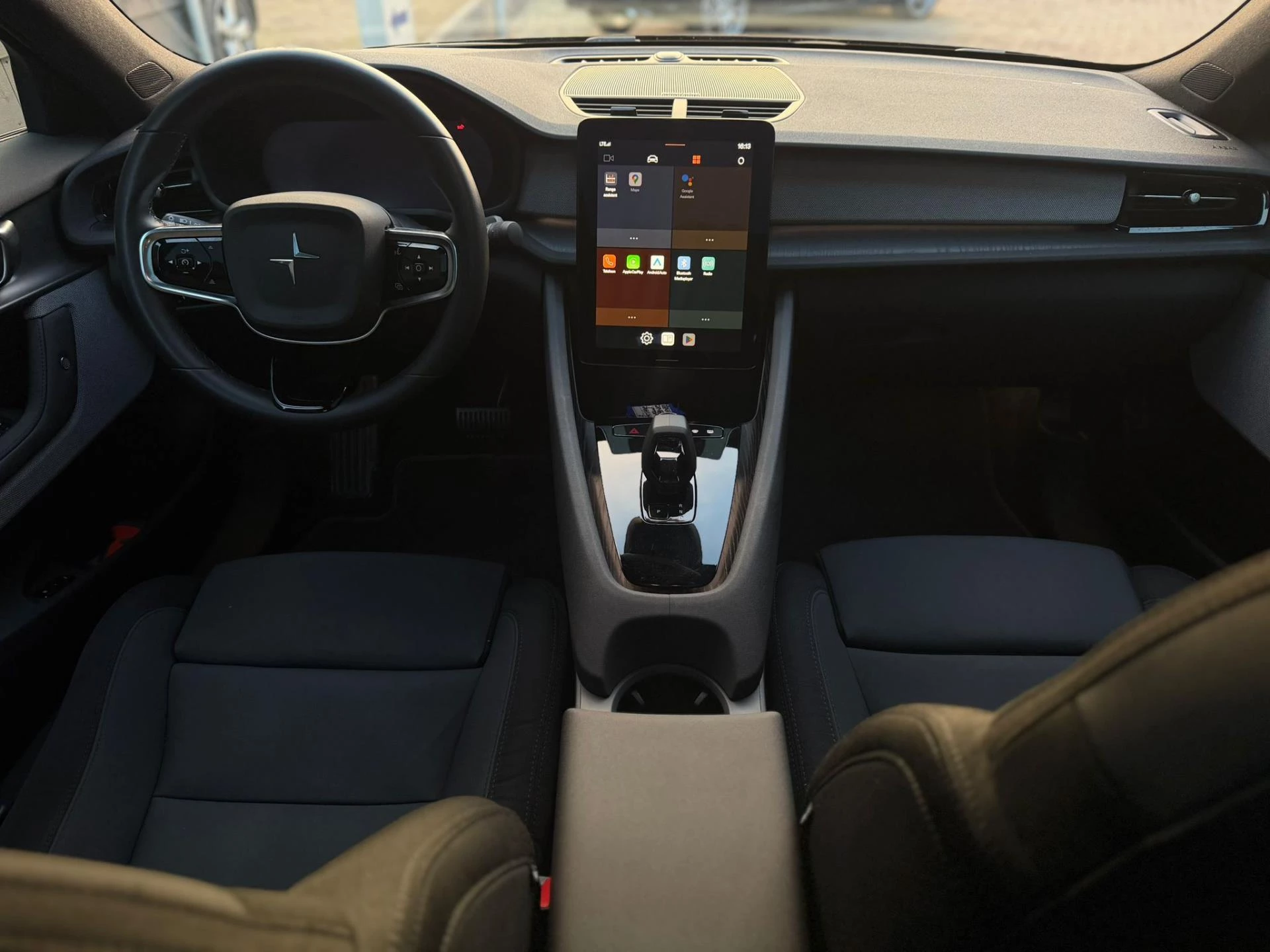 Hoofdafbeelding Polestar 2