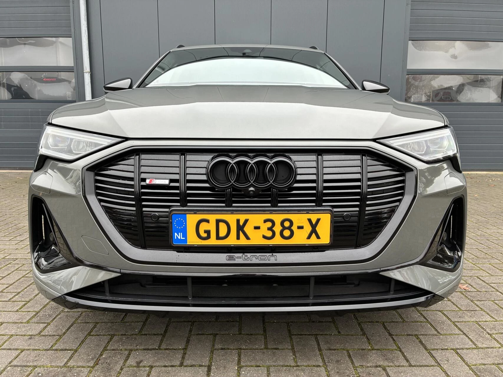 Hoofdafbeelding Audi e-tron