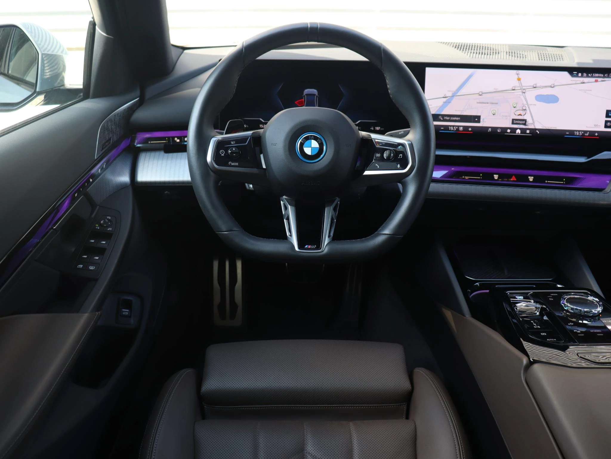 Hoofdafbeelding BMW i5