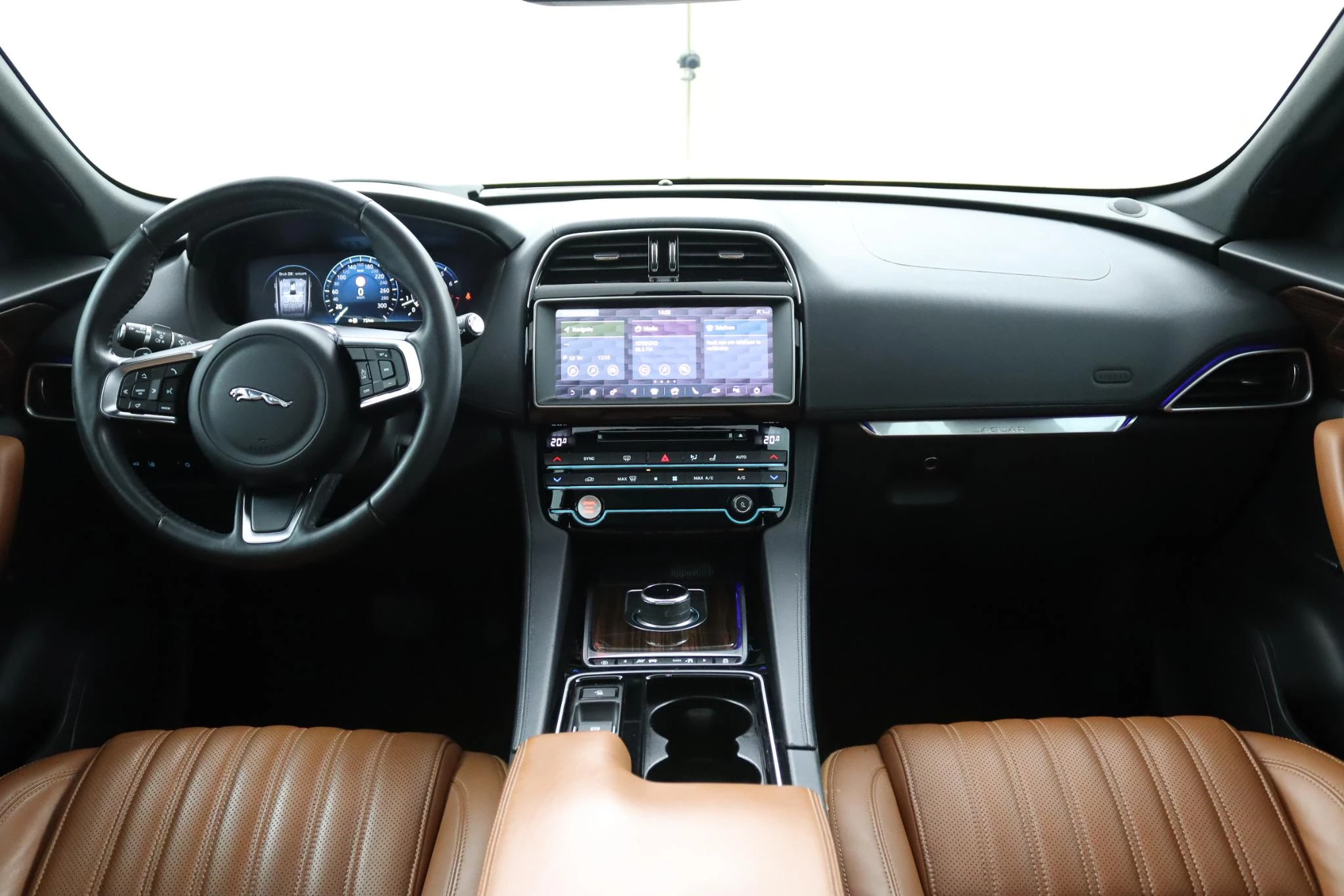 Hoofdafbeelding Jaguar F-PACE