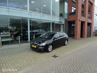 Peugeot 308 SW 1.2 PureTech Executive Panorama /navi /Cruise