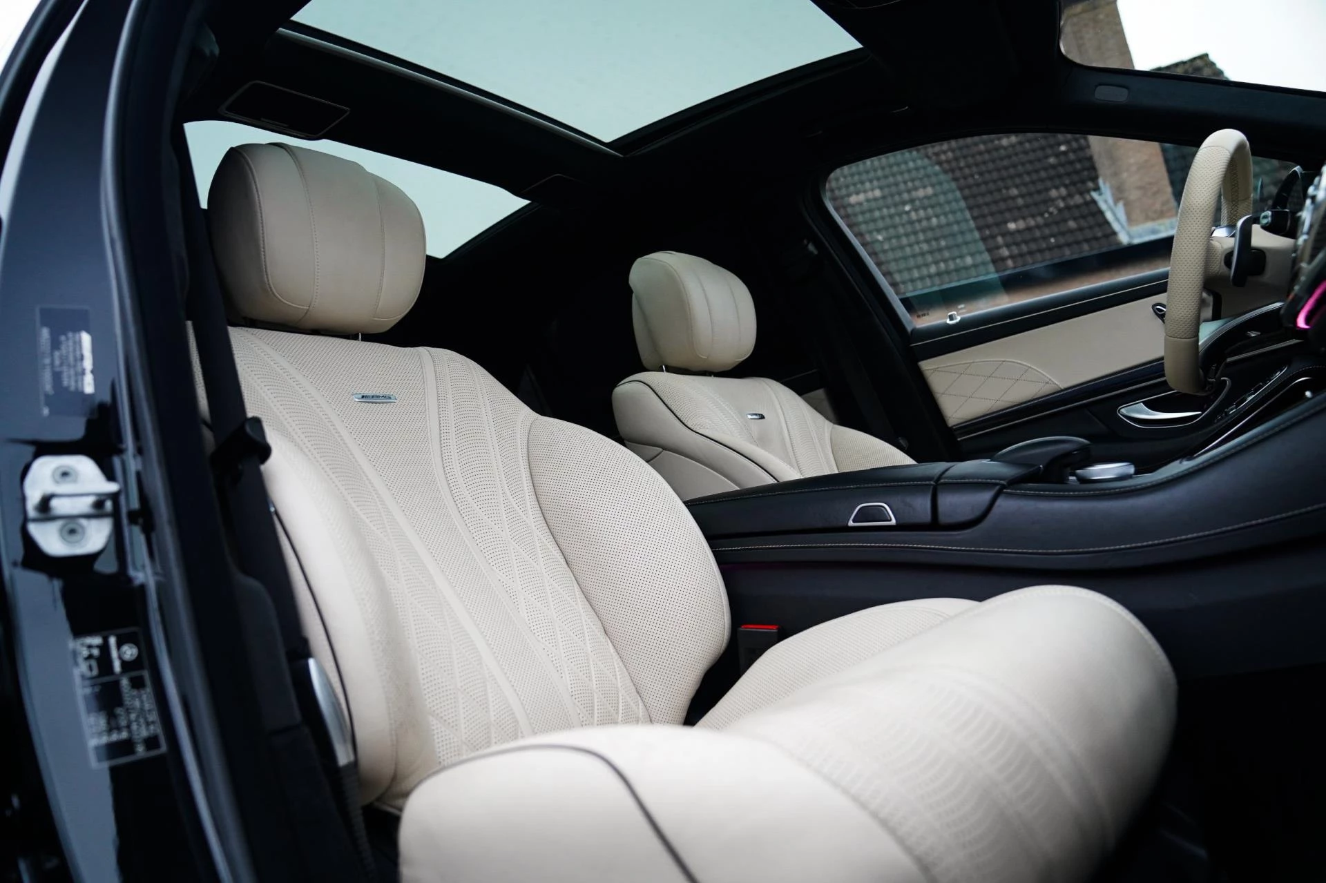 Hoofdafbeelding Mercedes-Benz S-Klasse