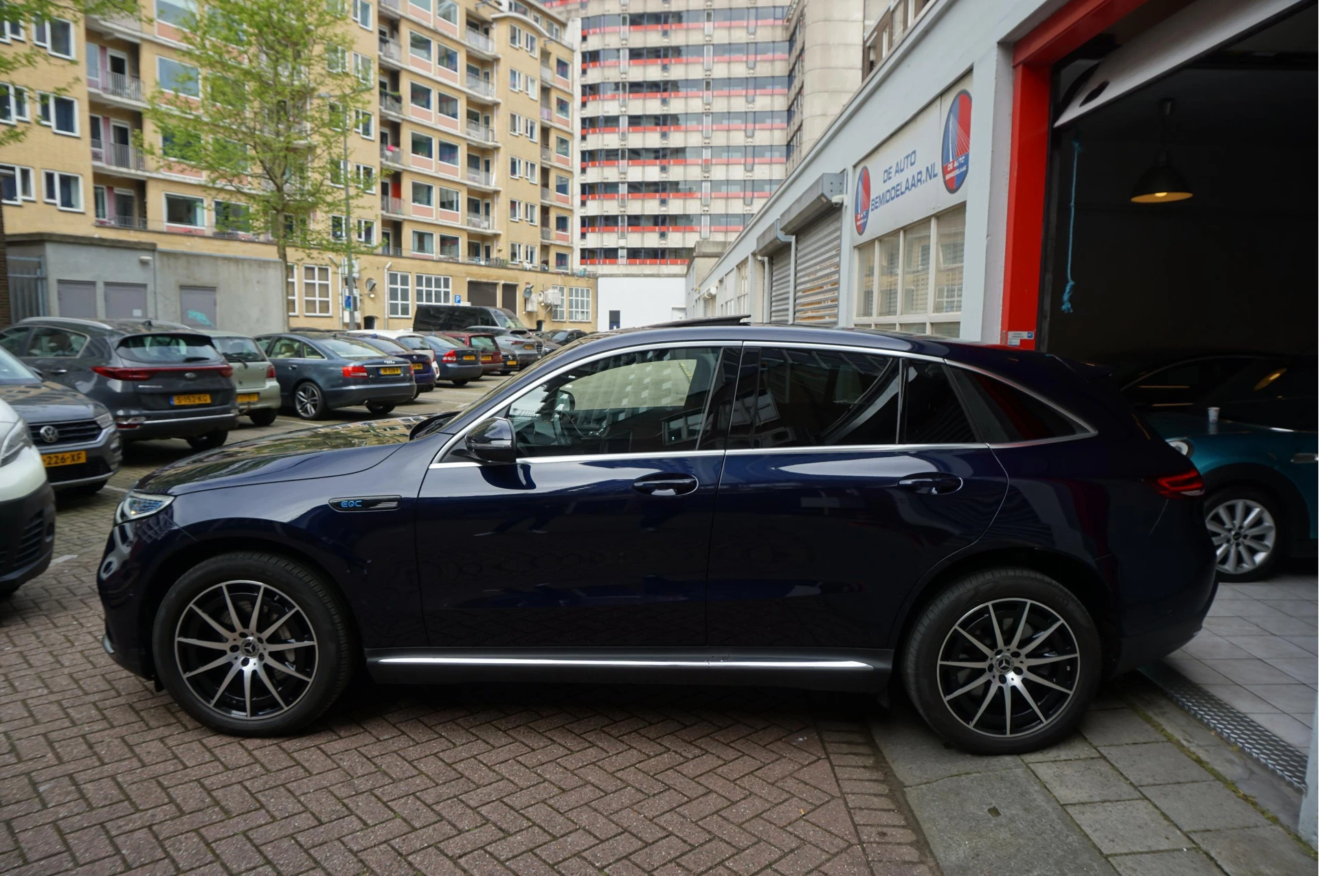 Hoofdafbeelding Mercedes-Benz EQC