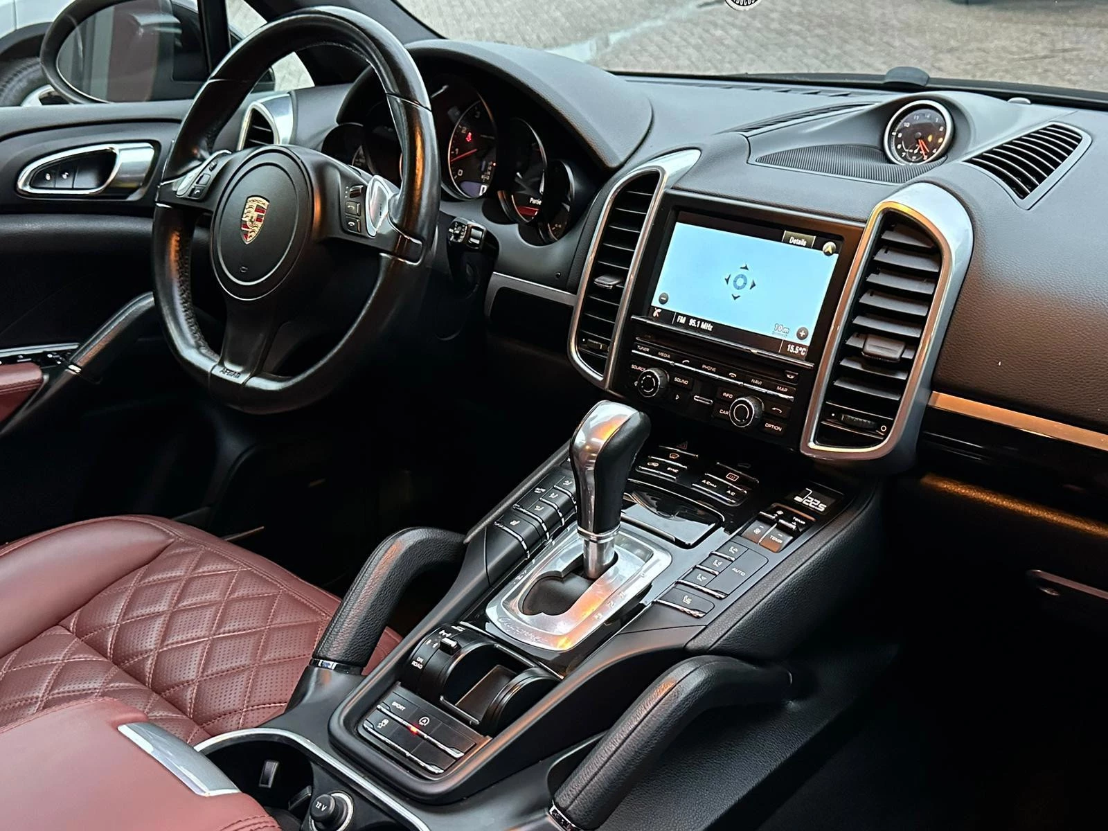 Hoofdafbeelding Porsche Cayenne