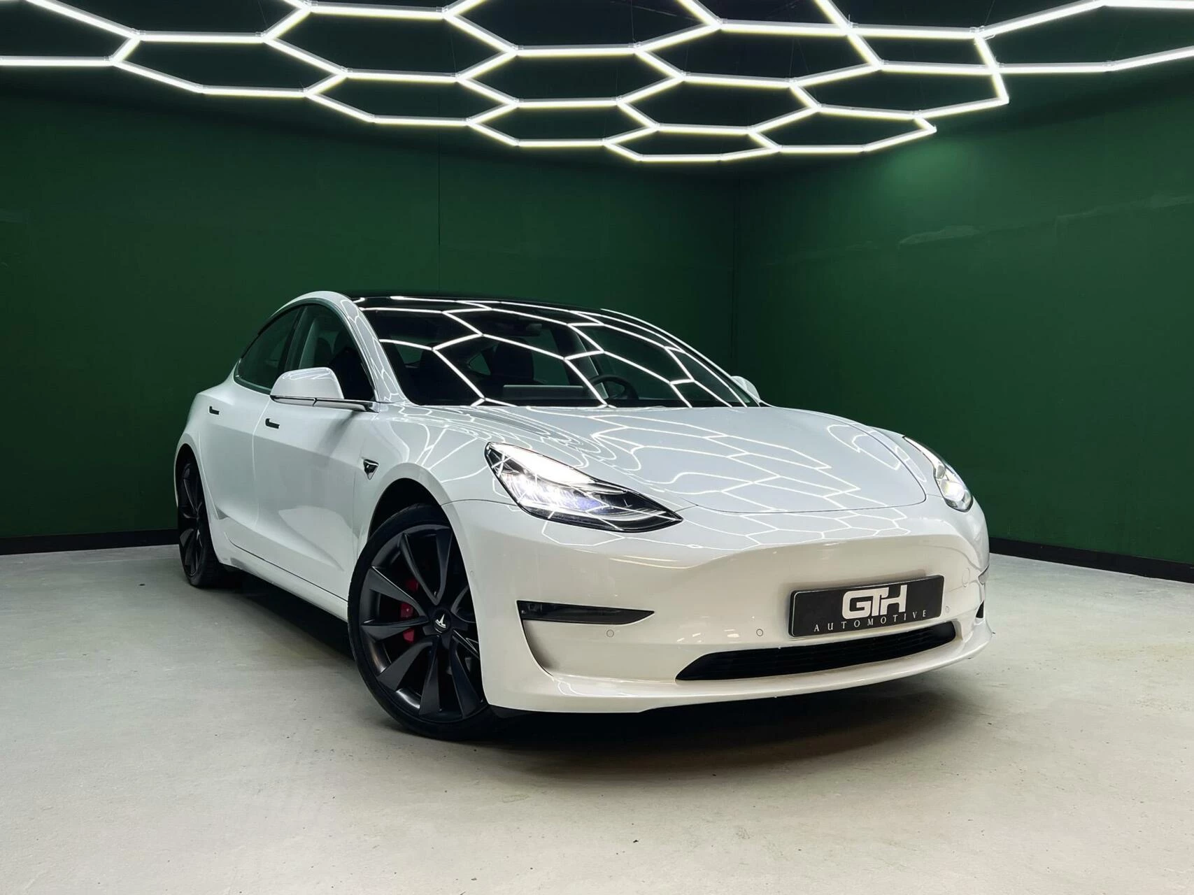 Hoofdafbeelding Tesla Model 3