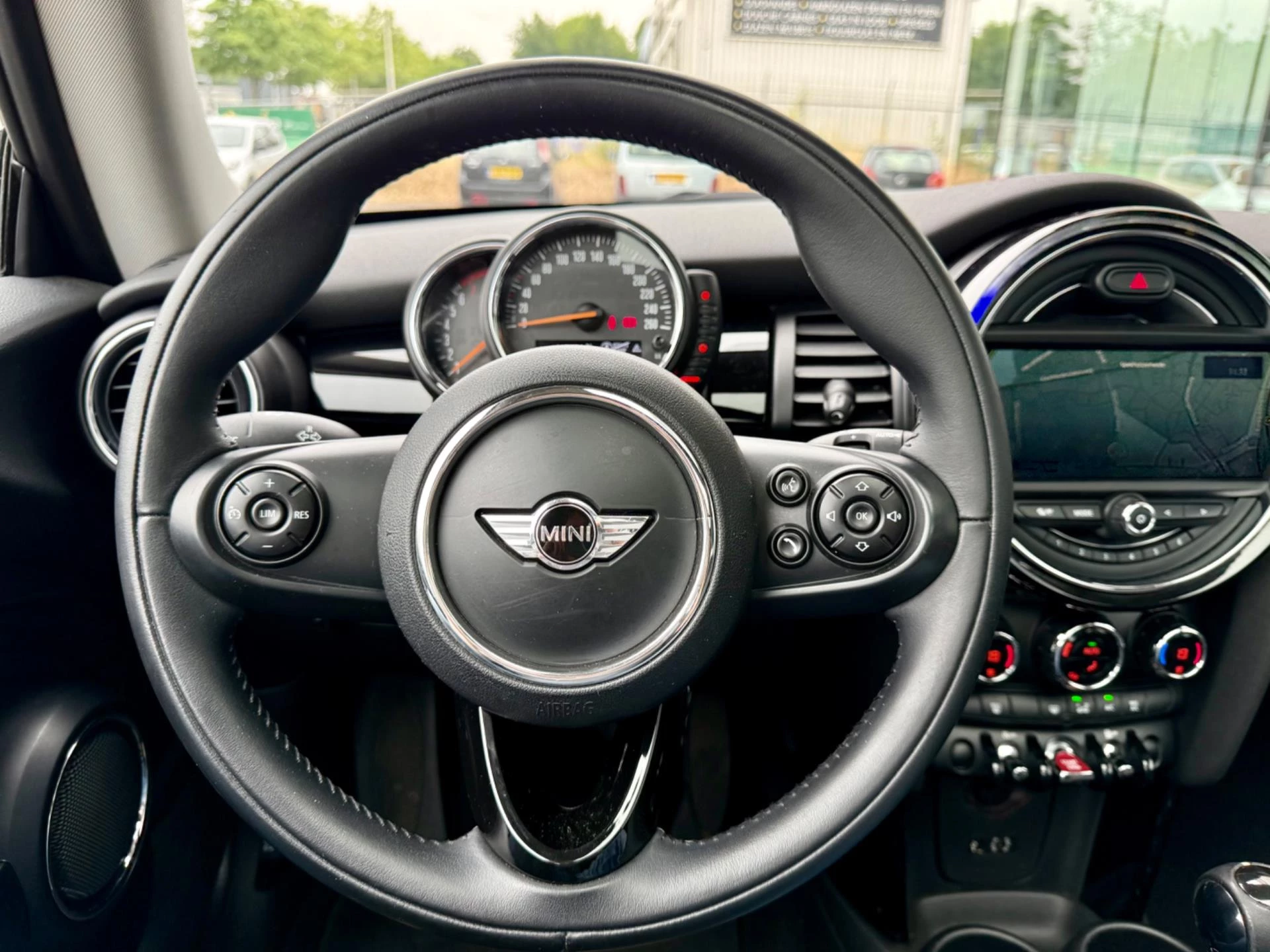 Hoofdafbeelding MINI Cooper