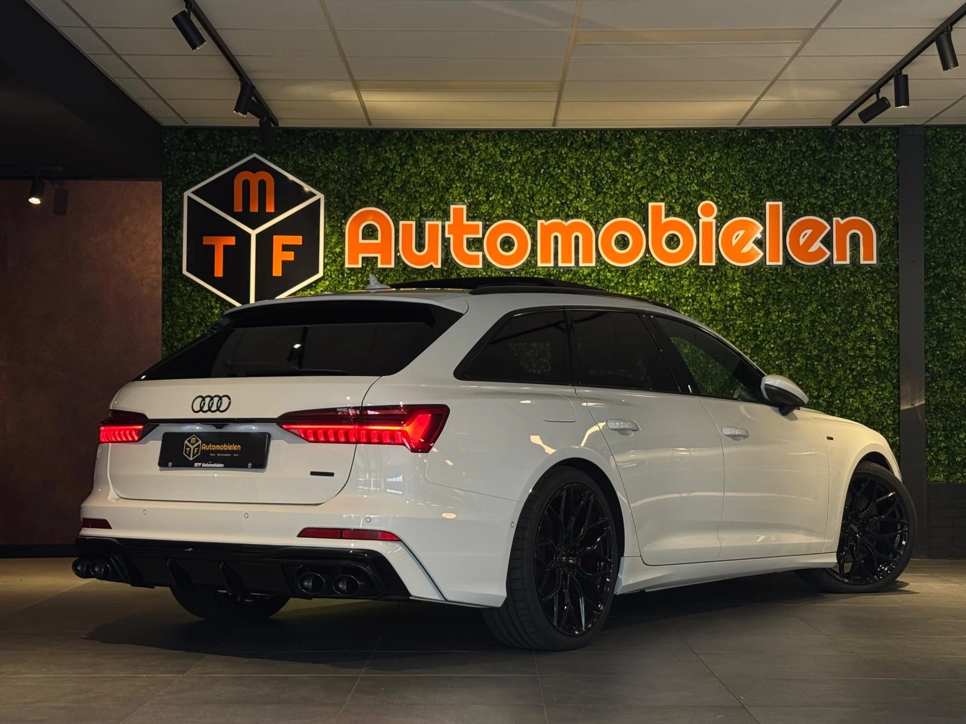 Hoofdafbeelding Audi A6