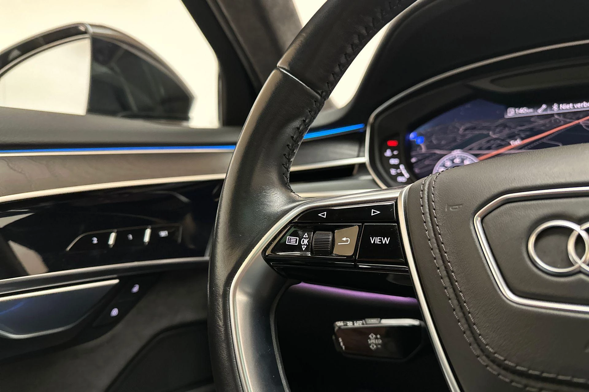 Hoofdafbeelding Audi A8