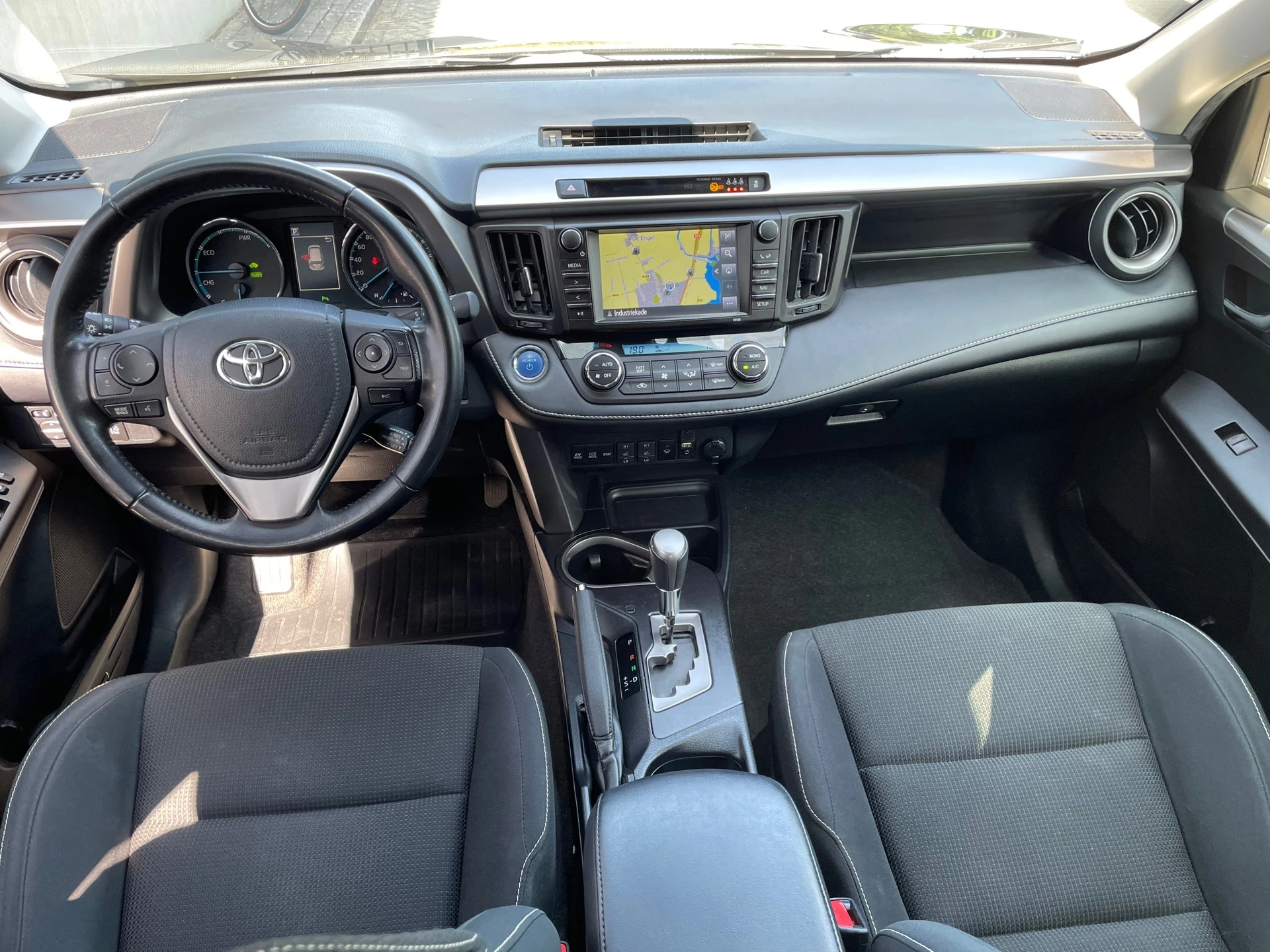 Hoofdafbeelding Toyota RAV4