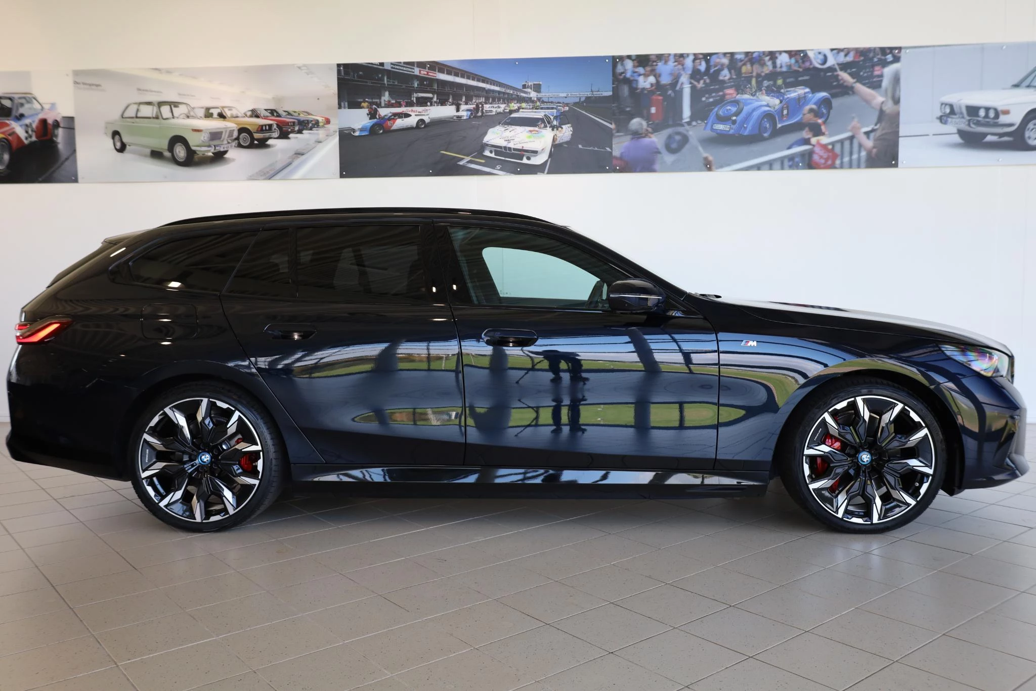 Hoofdafbeelding BMW i5