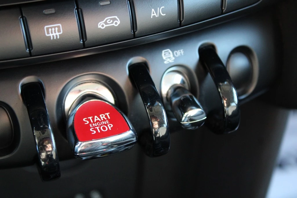 Hoofdafbeelding MINI One