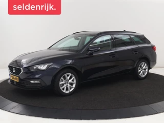SEAT Leon 1.0 eTSI Style Business Intense | Carplay |  Camera | Adaptive cruise | Navigatie | DAB | Full LED | Park Assist | Climate control | Digital Cockpit | Bluetooth