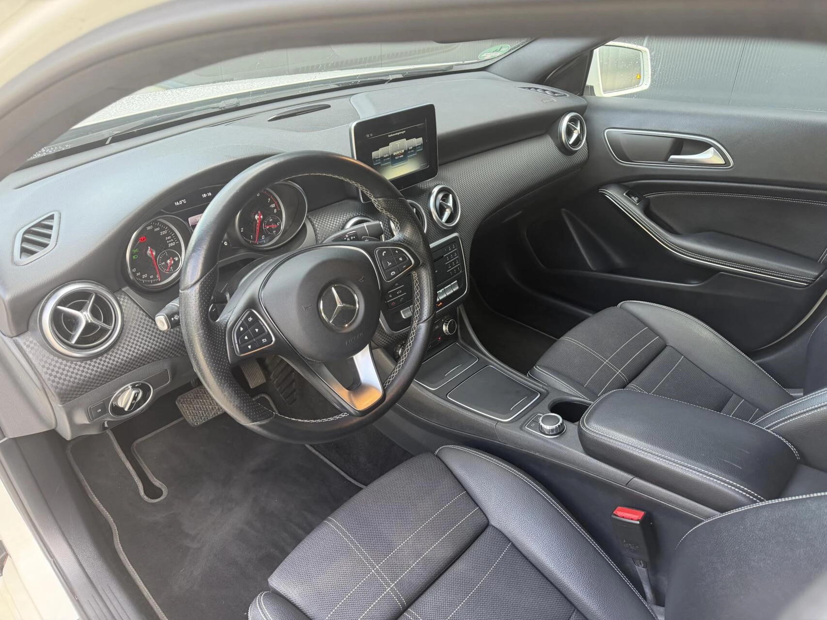 Hoofdafbeelding Mercedes-Benz A-Klasse