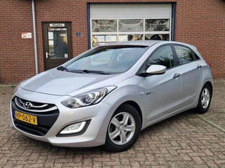 Hoofdafbeelding Hyundai i30 Hyundai i30 1.6 GDI i-Drive Cool Plus NL-auto Airco Afn.Trekhaak