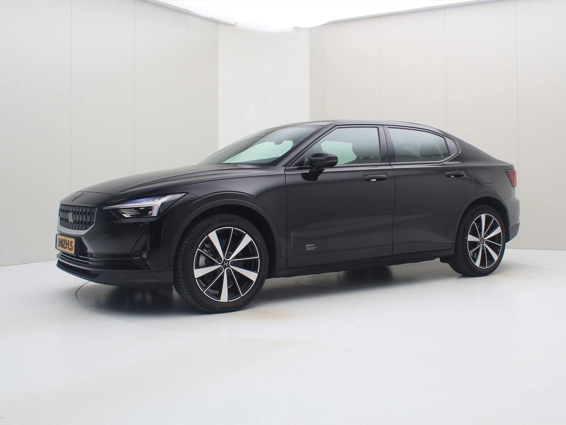 Hoofdafbeelding Polestar 2