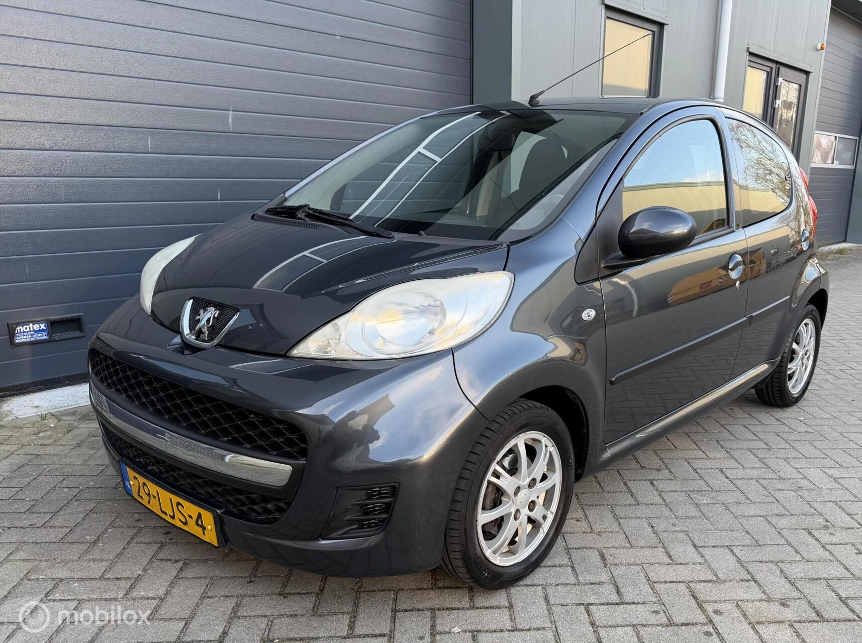 Hoofdafbeelding Peugeot 107