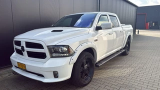 Dodge Ram 1500 5.7 V8 4x4 Crew Cab 5'7 Sport