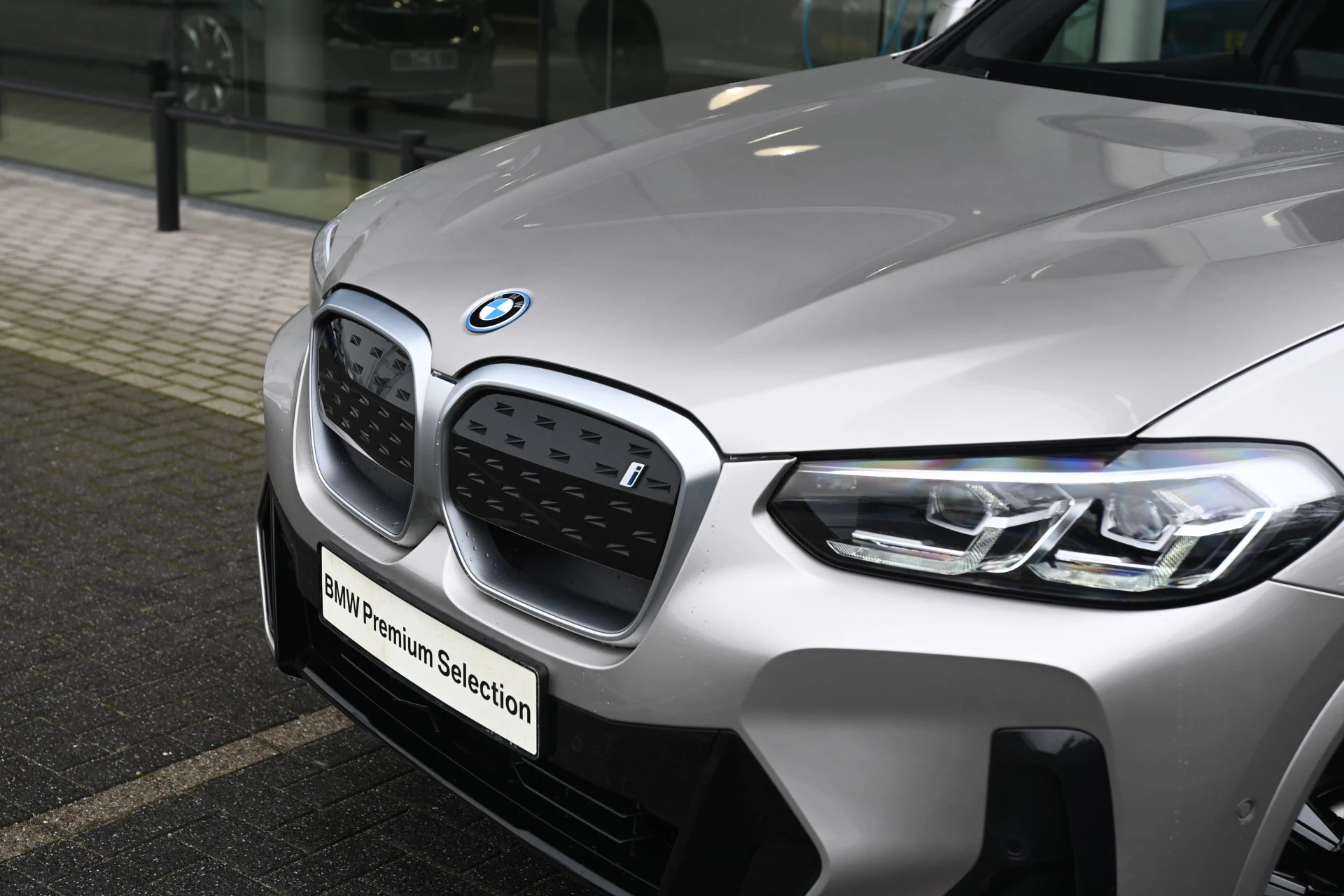 Hoofdafbeelding BMW iX3