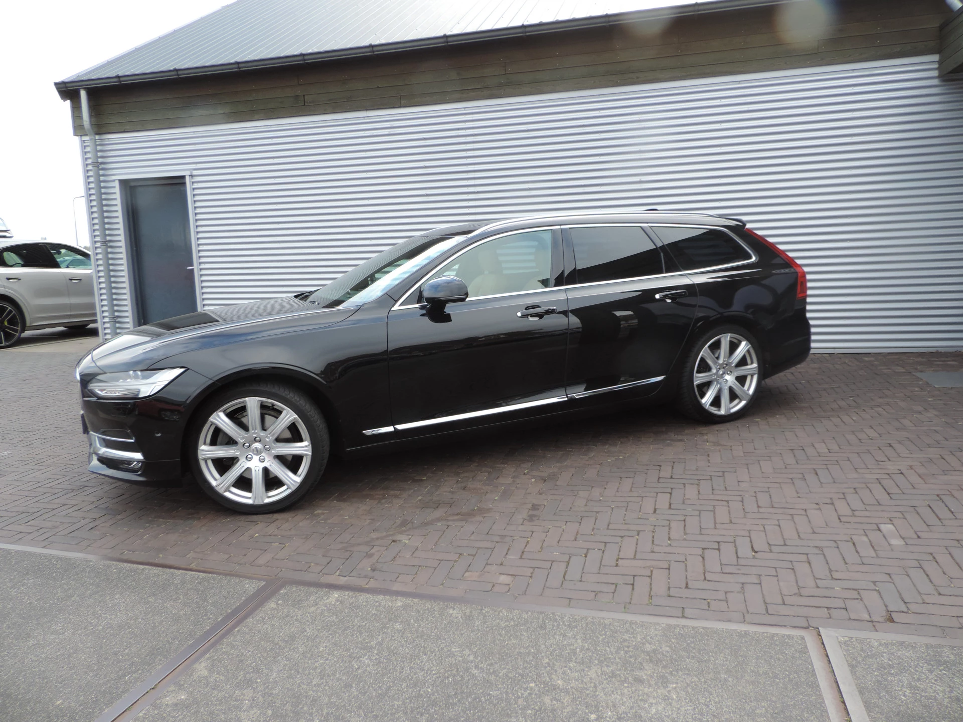 Hoofdafbeelding Volvo V90