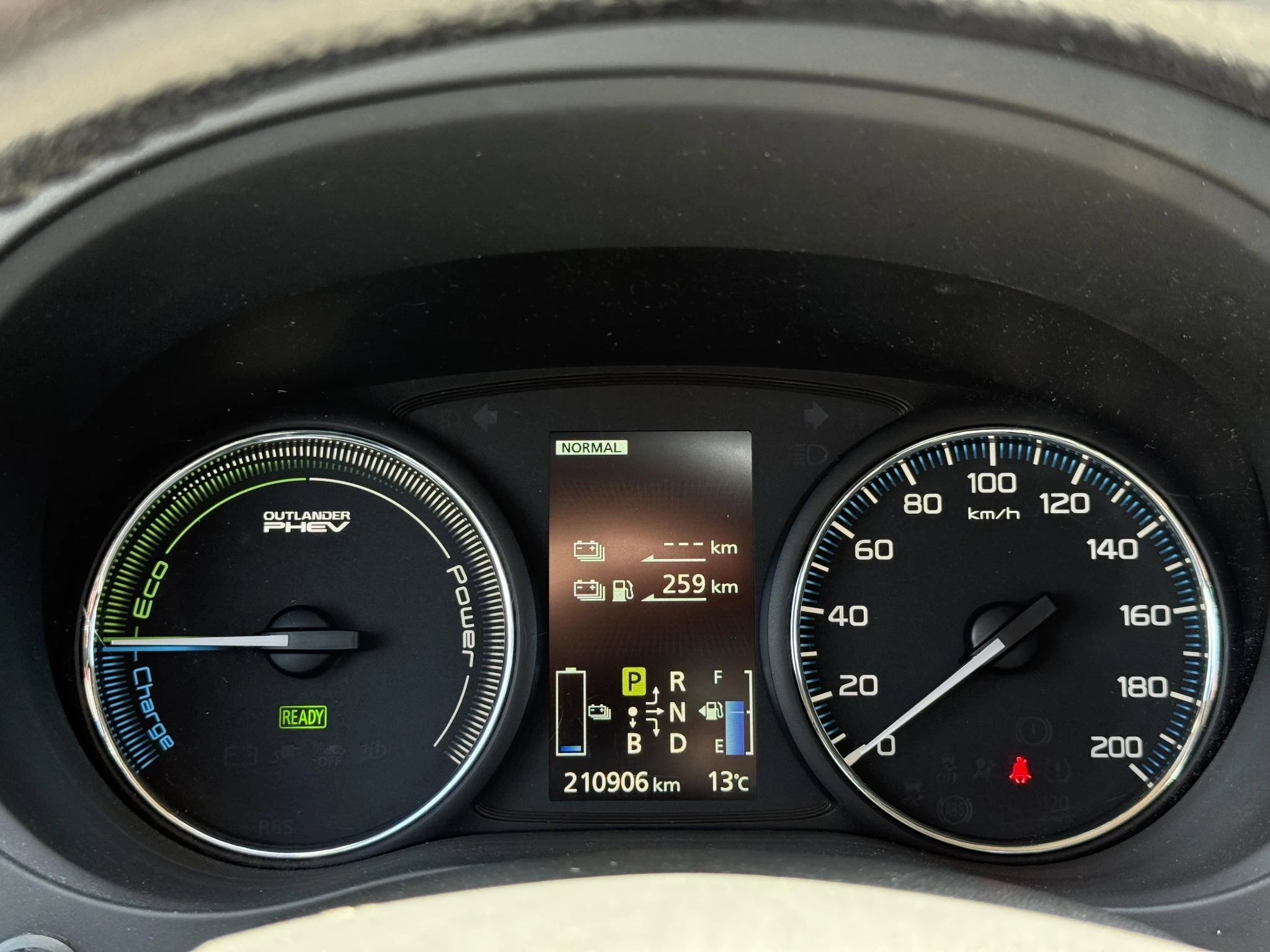 Hoofdafbeelding Mitsubishi Outlander