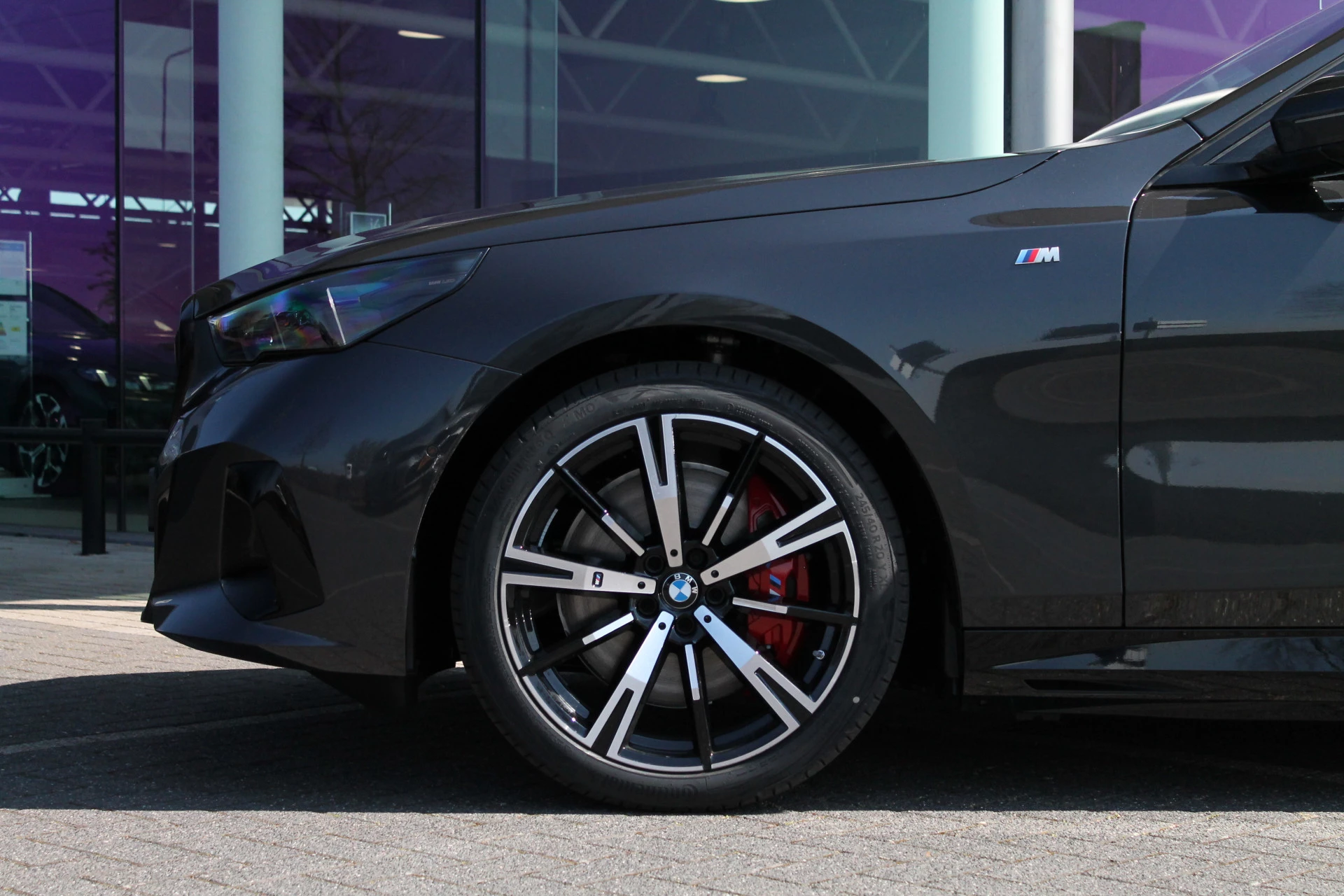 Hoofdafbeelding BMW i5