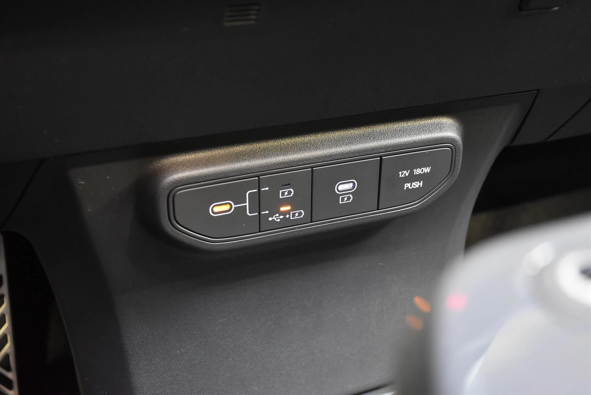 Hoofdafbeelding Kia EV5