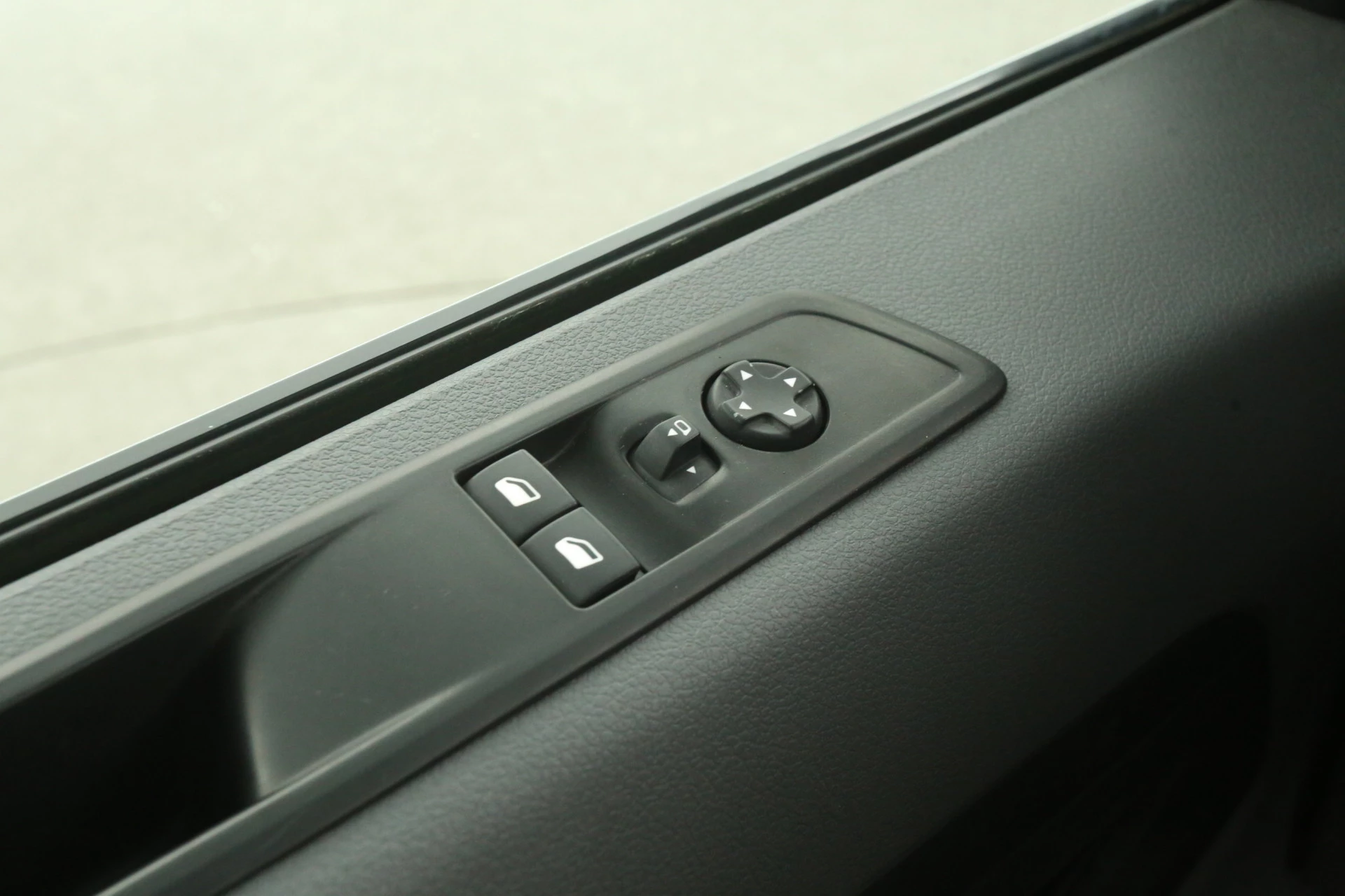 Hoofdafbeelding Peugeot e-Expert