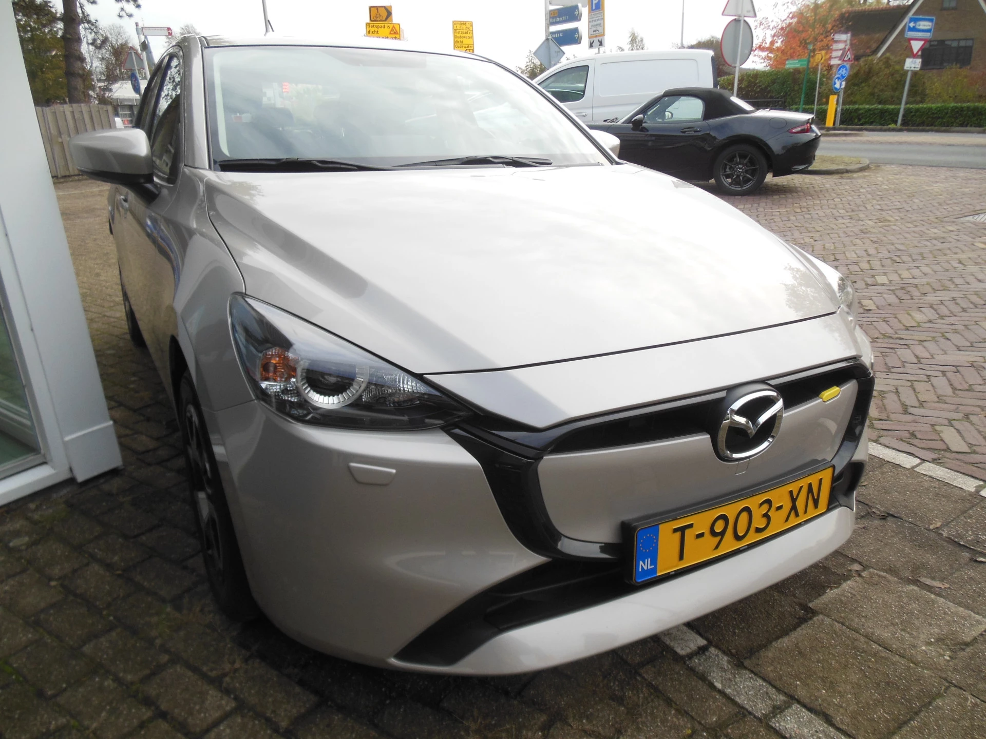 Hoofdafbeelding Mazda 2