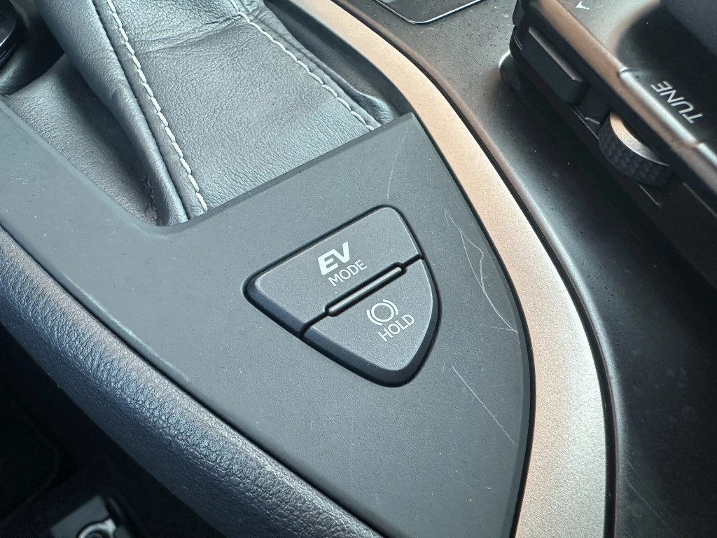 Hoofdafbeelding Lexus UX